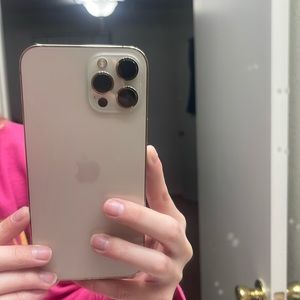 iphone 12 Pro Max. will only except if you send me an offer via poshmark.